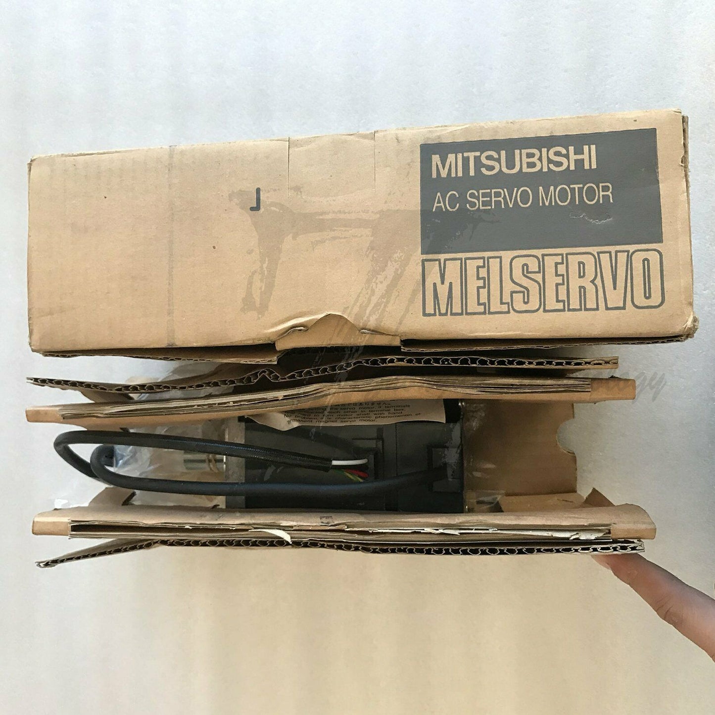 Mitsubishi Servo Motor 750 W 200 V 18.6 A 4500 rpm 7.2 Nm HC-KFS73 - MITSUBISHI