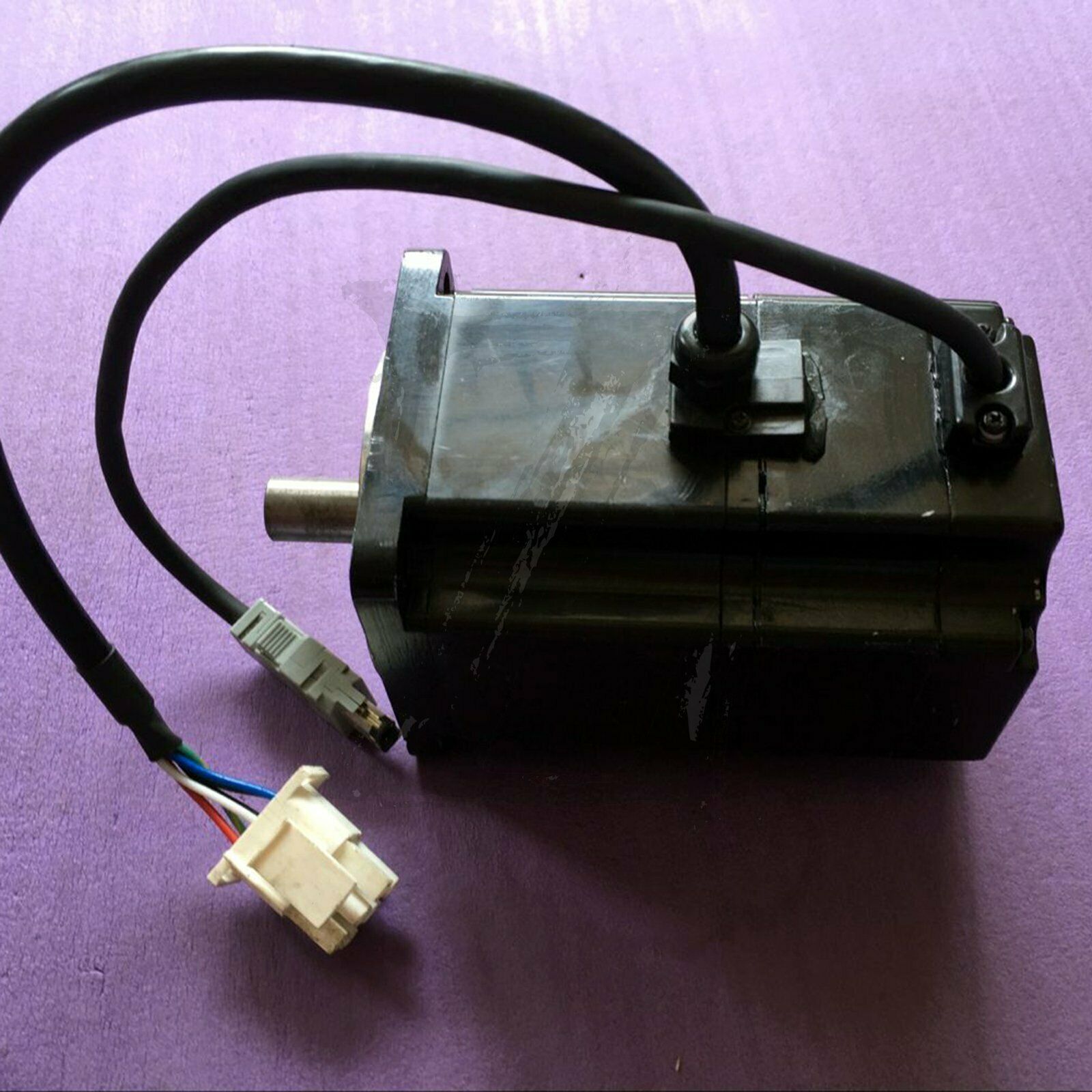 Used Yaskawa Servo Motor SGMPH-04AAA4B good test - YASKAWA
