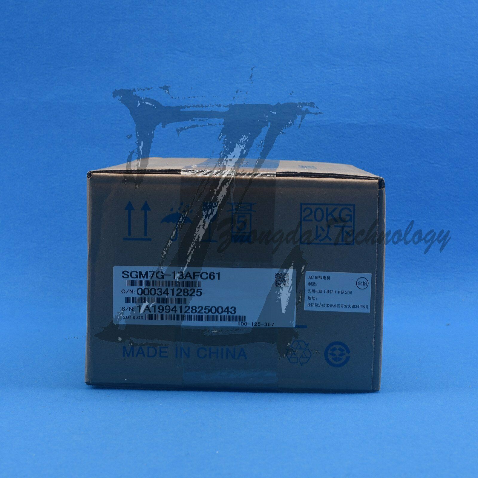 New In Box Yaskawa SGM7G-13AFC61 AC servo motor - YASKAWA