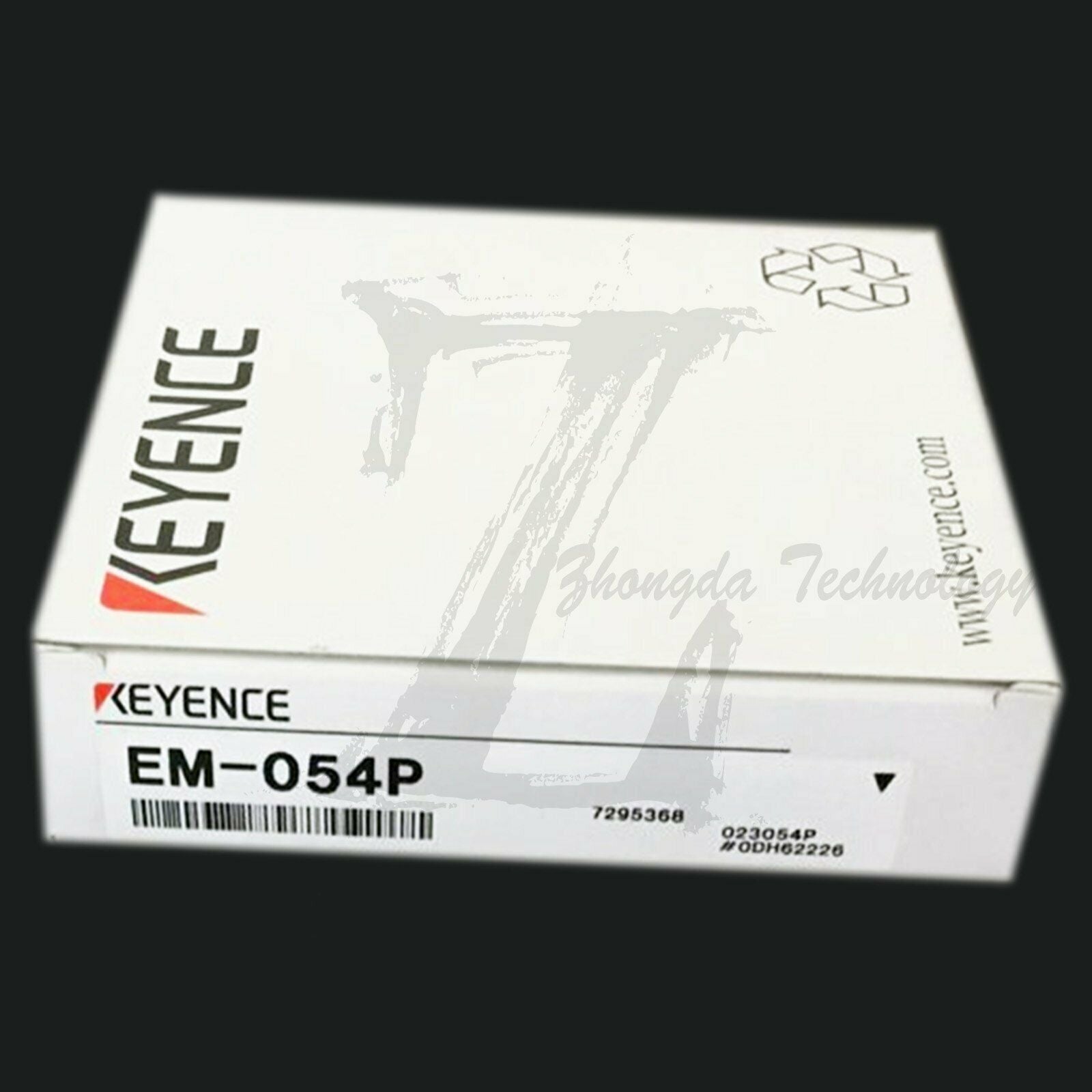 NEW IN BOX 1PCS KEYENCE Proximity Sensor EM-054P EM054P - KEYENCE