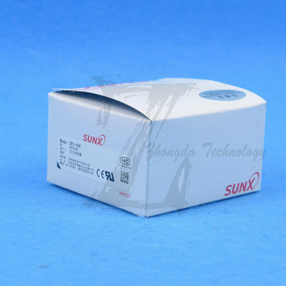 New SUNX DP2-40E pressure sensor - SUNX