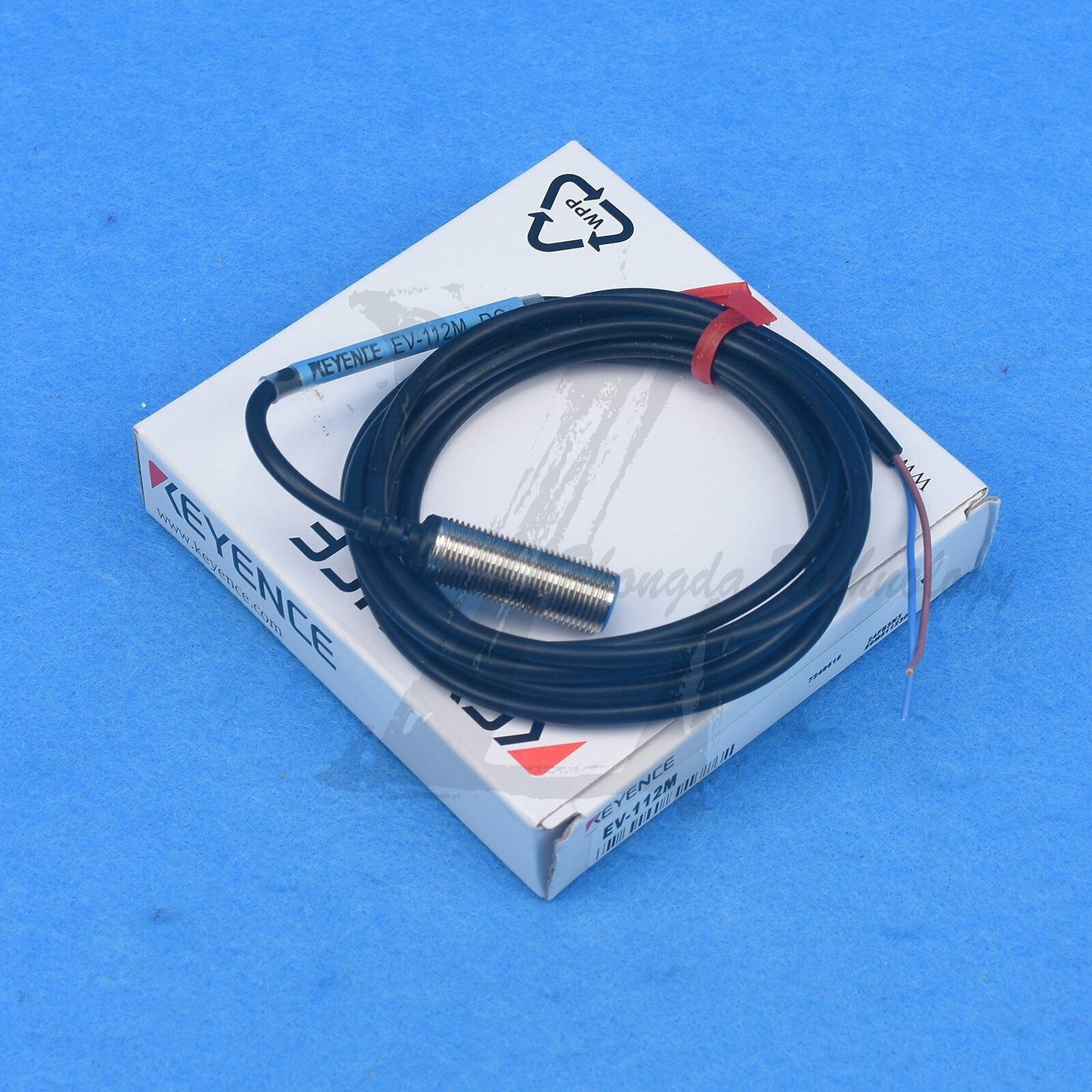 NEW KEYENCE proximity switch EV-112M - KEYENCE