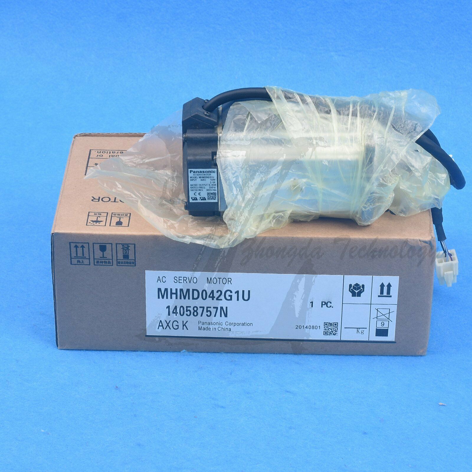 NEW Panasonic 400w servo motor MHMD042G1U 100% genuine