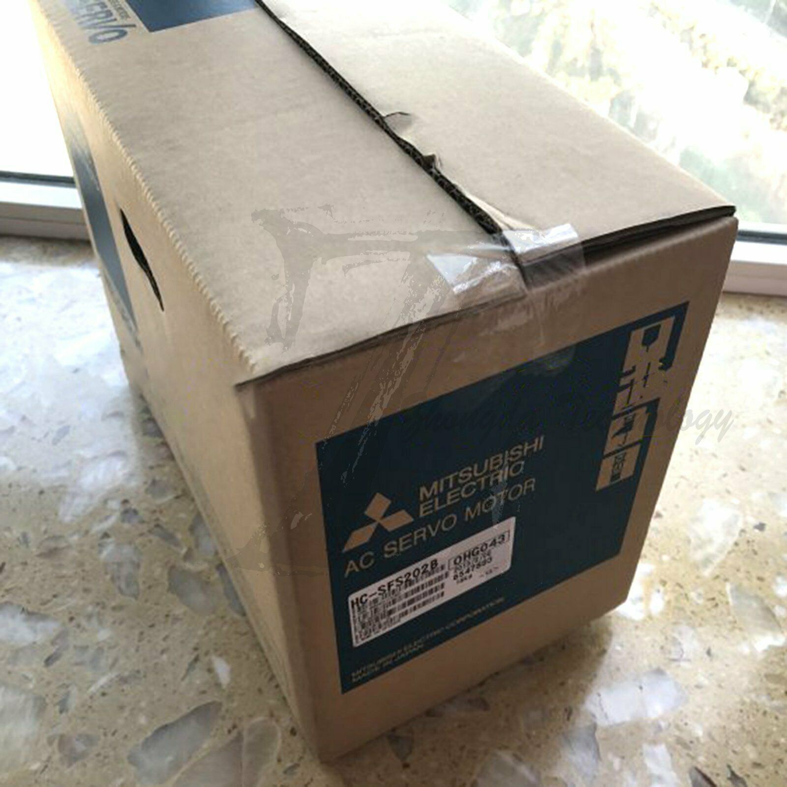 Mitsubishi HC-SFS202B AC SERVO MOTOR ，2 kW，24 V dc，11 A，2000 rpm - MITSUBISHI