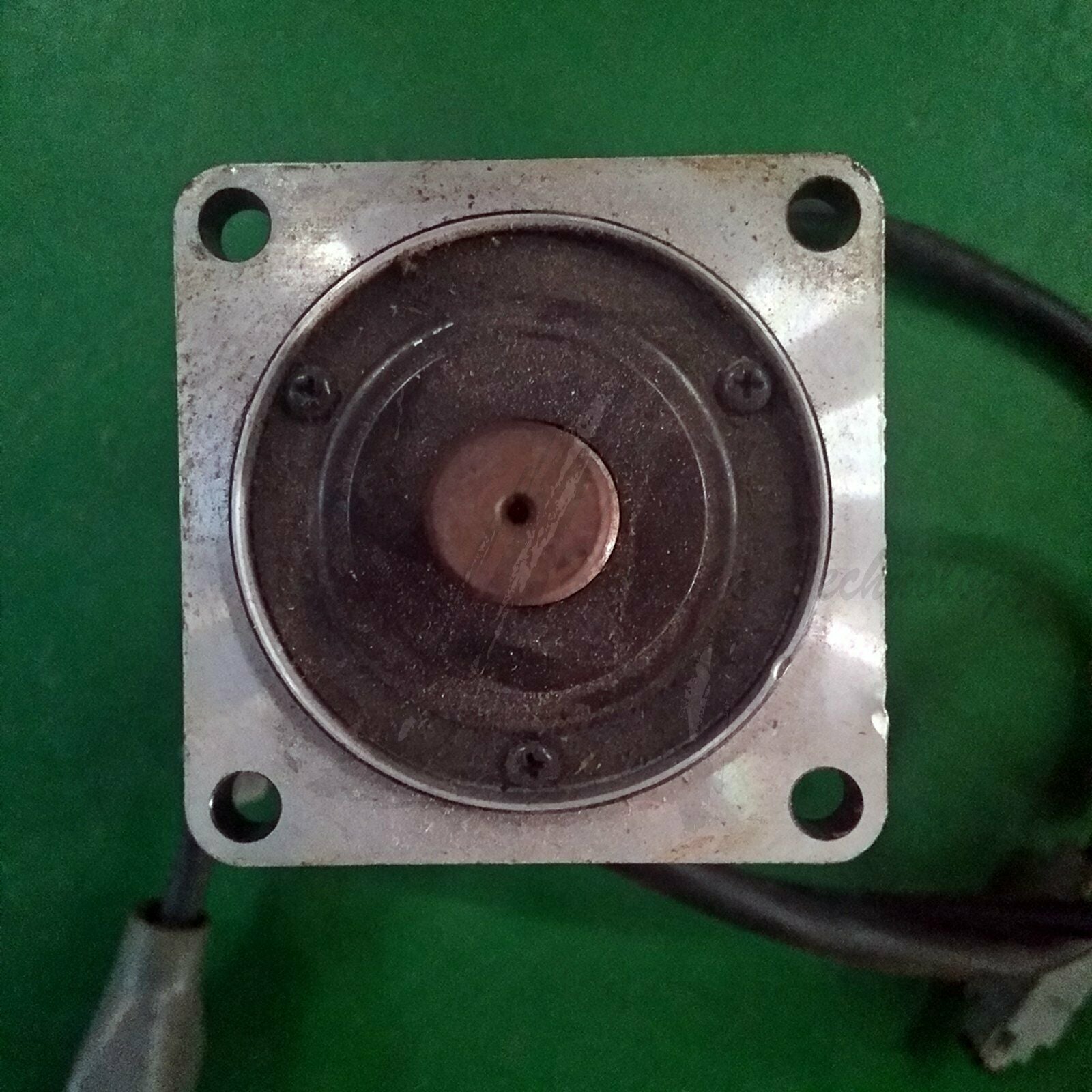 Used Yaskawa servo motor SGMAH-04AAA-FJ11 Tested In Good Condition - YASKAWA