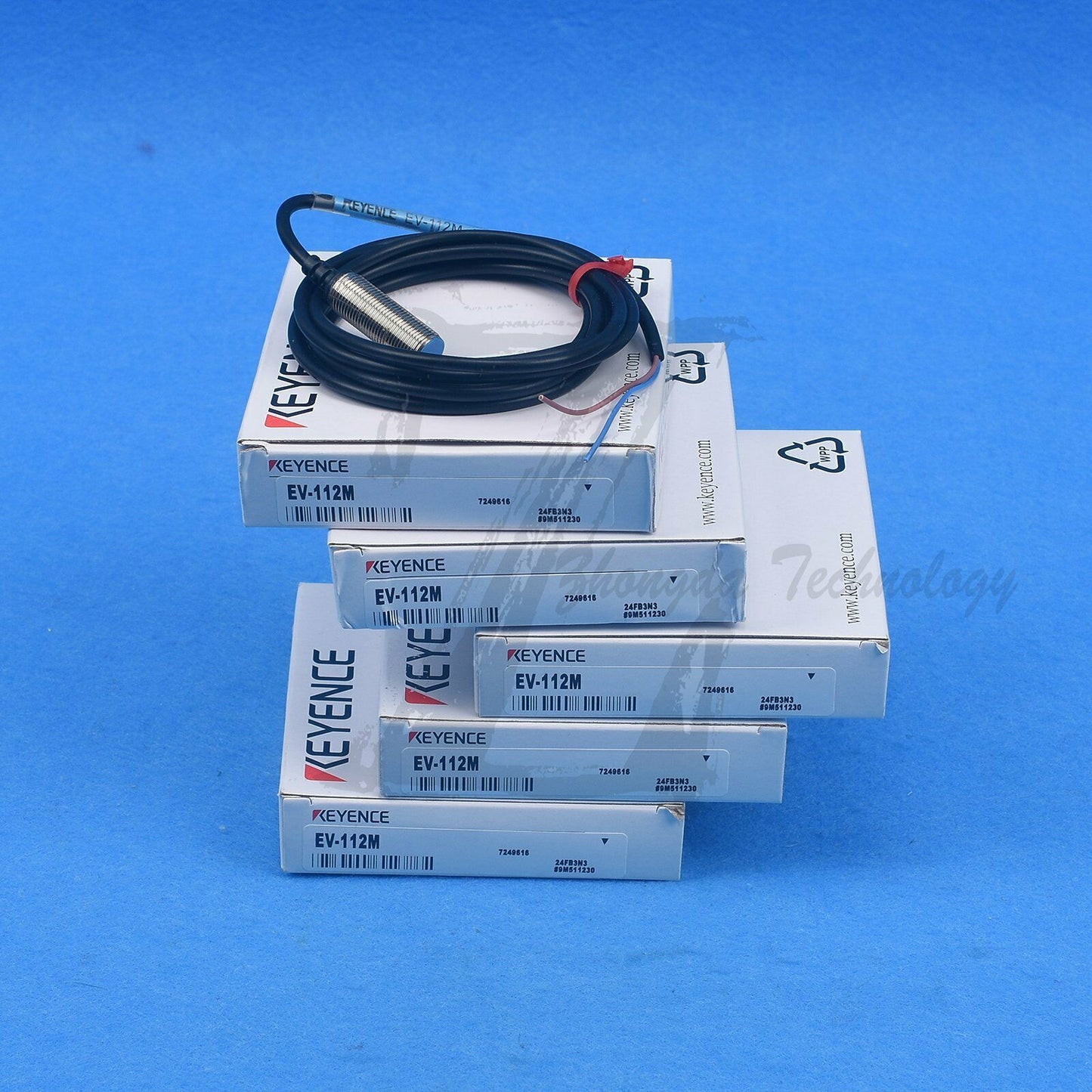 NEW KEYENCE proximity switch EV-112M - KEYENCE