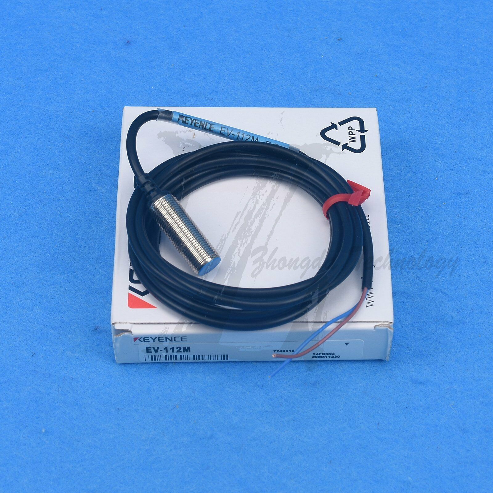 NEW KEYENCE proximity switch EV-112M - KEYENCE
