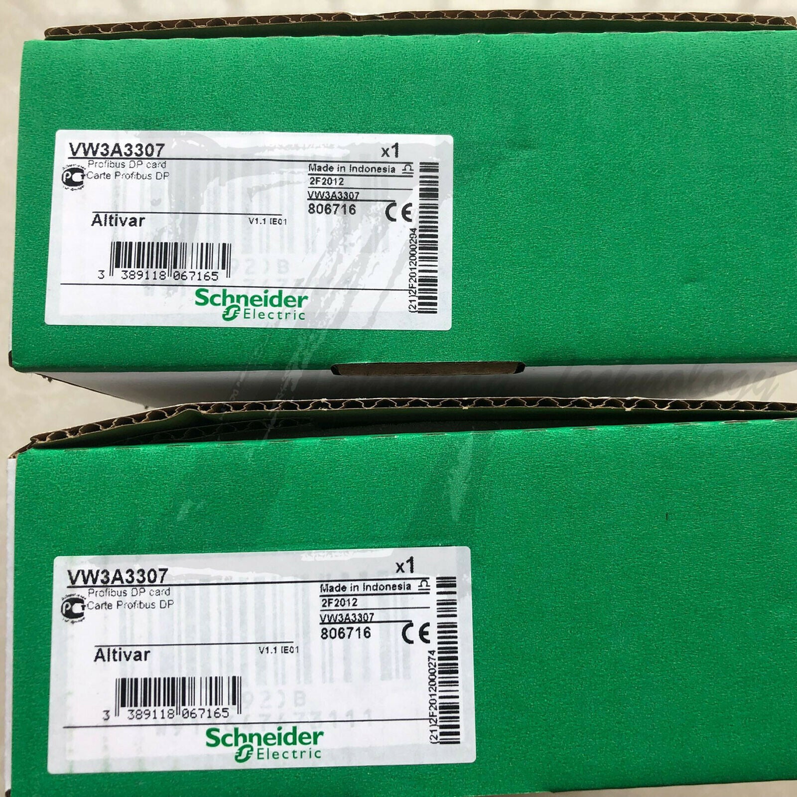 New in box Schneider VW3A3307 VW3 A3307 - SCHNEIDER