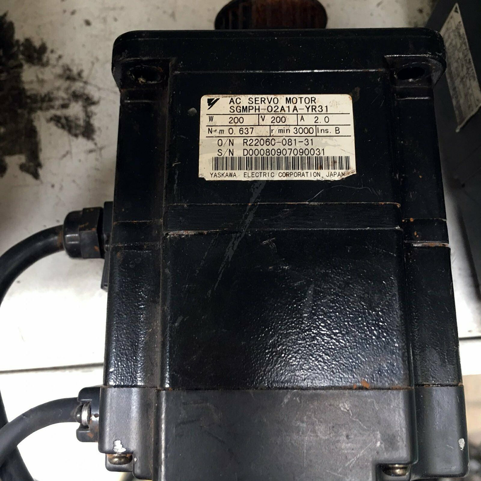 Used Yaskawa servo motor SGMPH-02A1A-YR31 Tested In Good Condition - YASKAWA