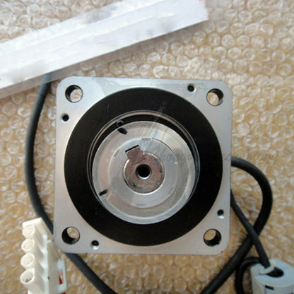 Used Yaskawa servo motor SGMPH-04A1A61 good - YASKAWA