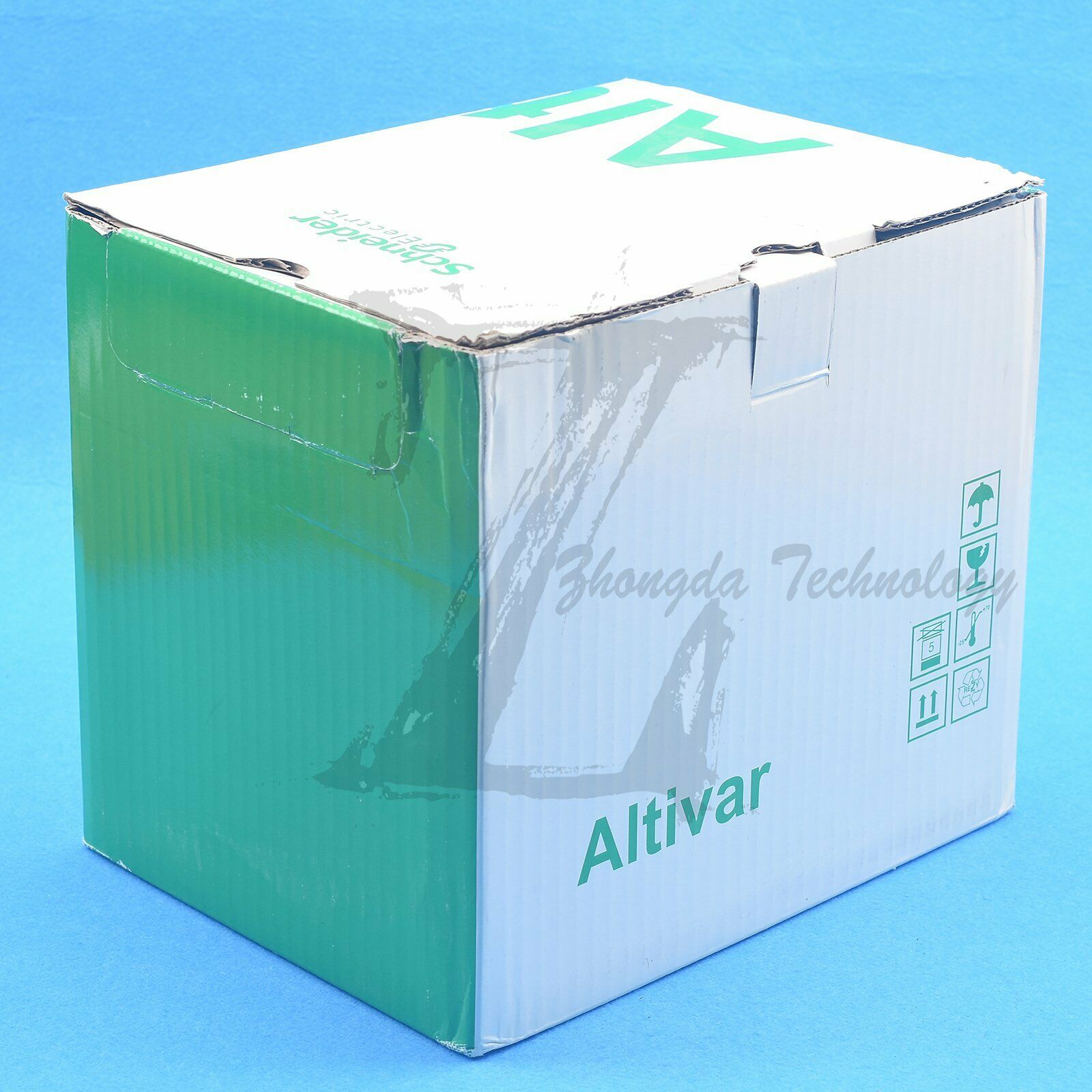 NEW Schneider inverter ATV31HU75N4A : ATV31 7.5kW three-phase, 380...500V - SCHNEIDER