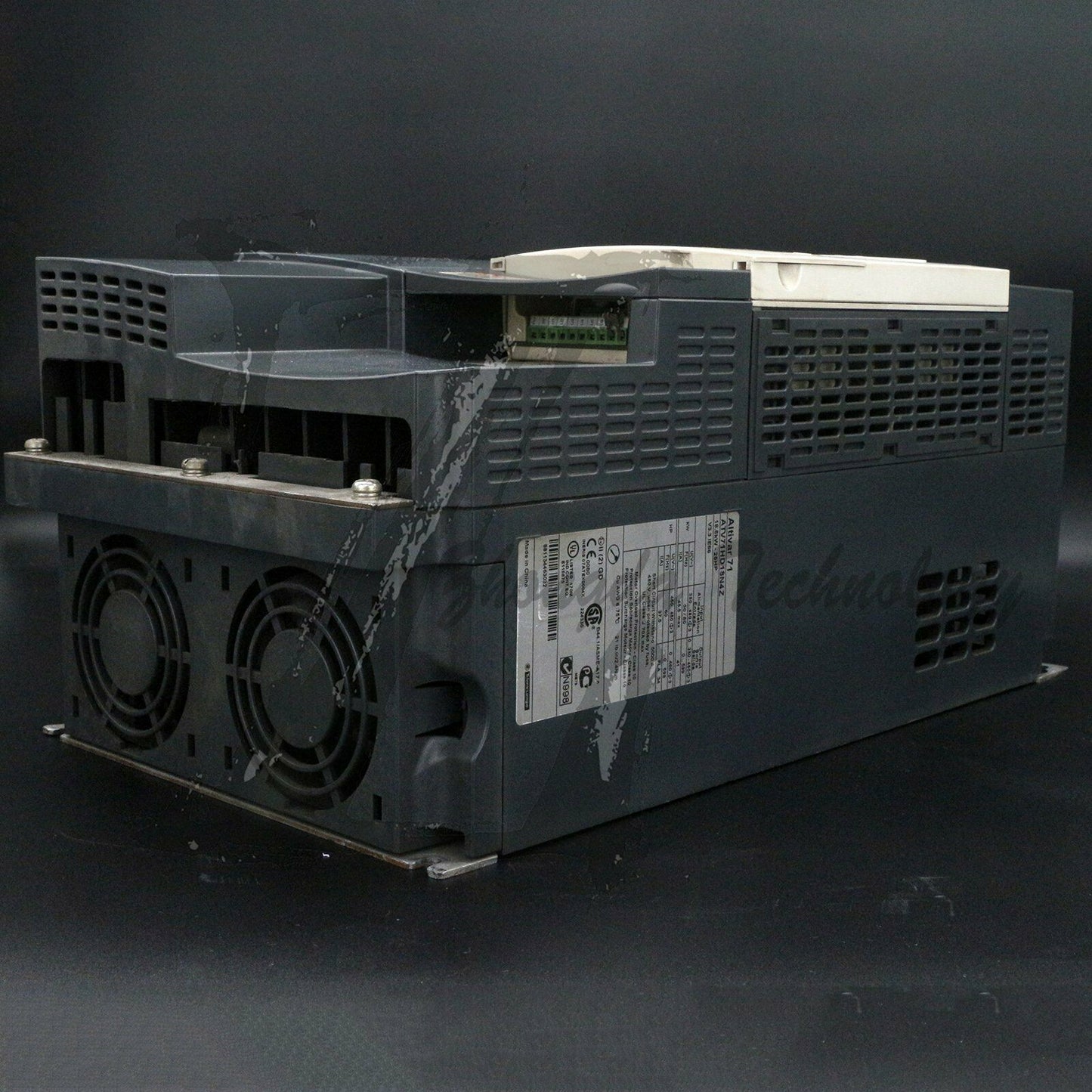 Used Schneider ATV71HD18N4Z Variable Speed Drive 18.5kW 25HP-480V EMC Filter - SCHNEIDER
