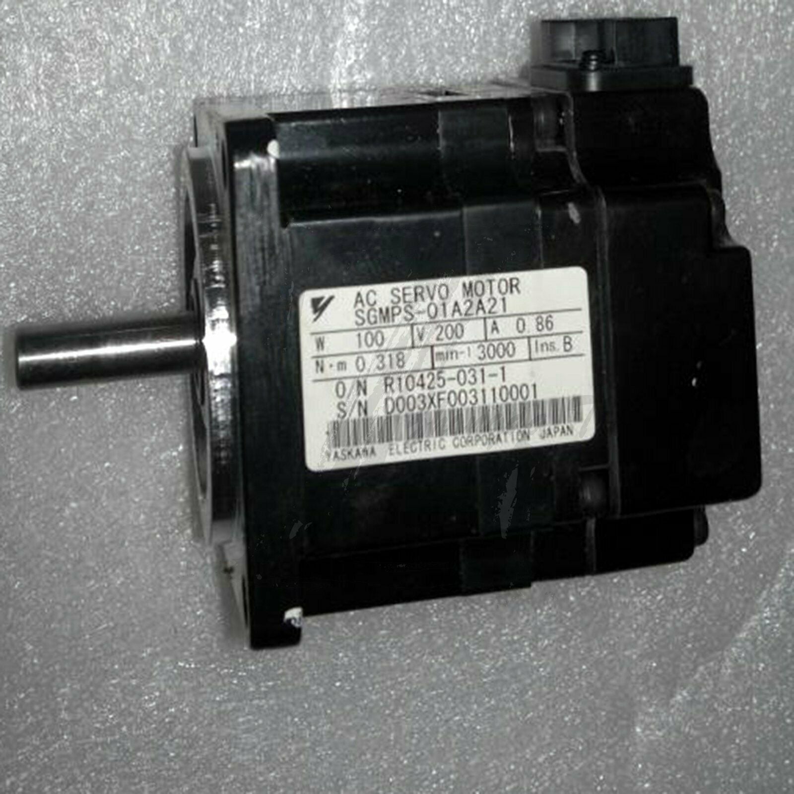 Used Yaskawa AC servo motor SGMPS-01A2A21 good test - YASKAWA