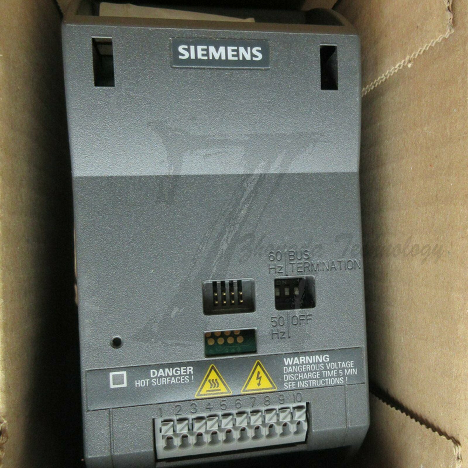 New Siemens 6SL3211-0AB13-7UB1 G110 Inverter 0.37kW 200-240V Siemens