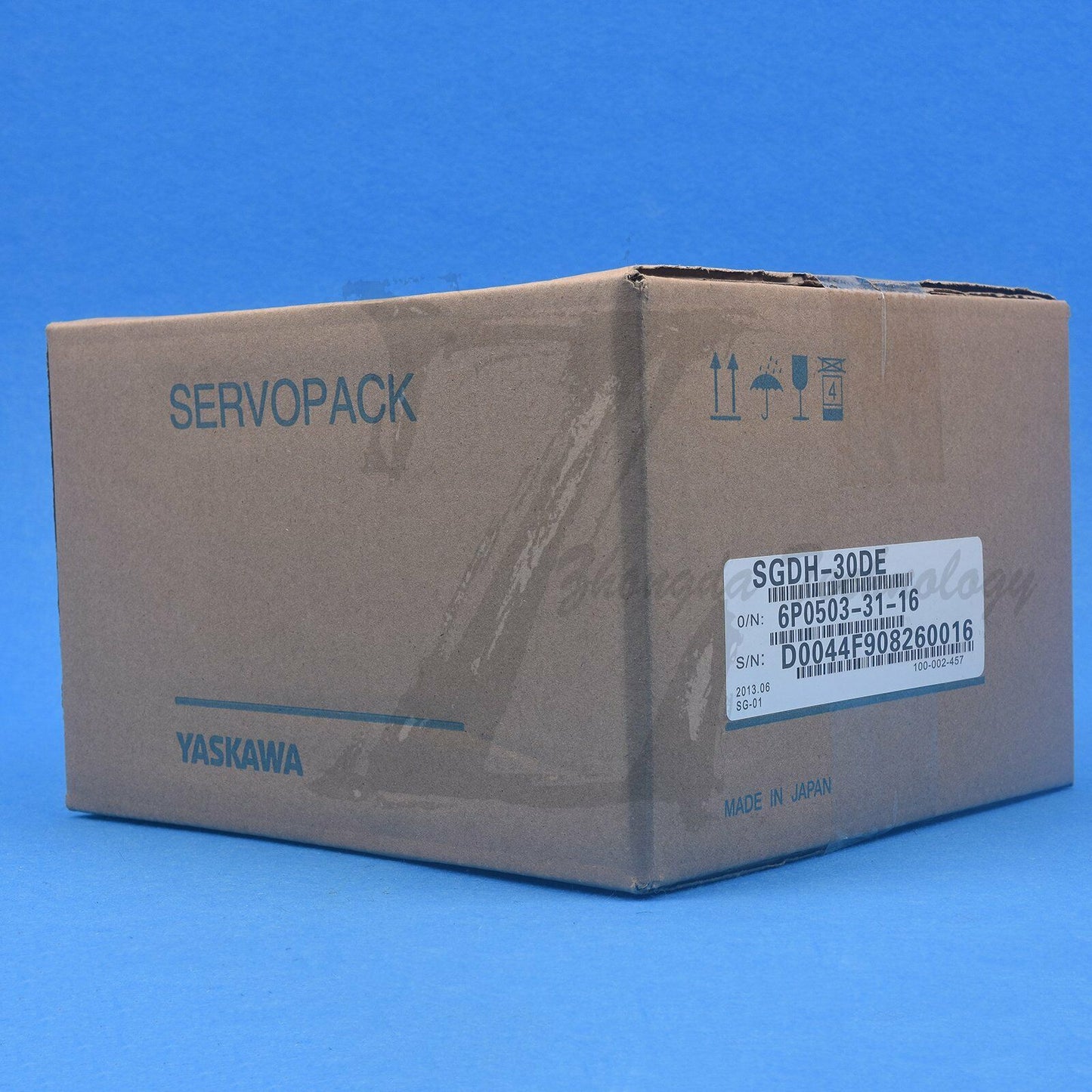 New In Box Yaskawa SGDH-30DE AC servo drive - YASKAWA