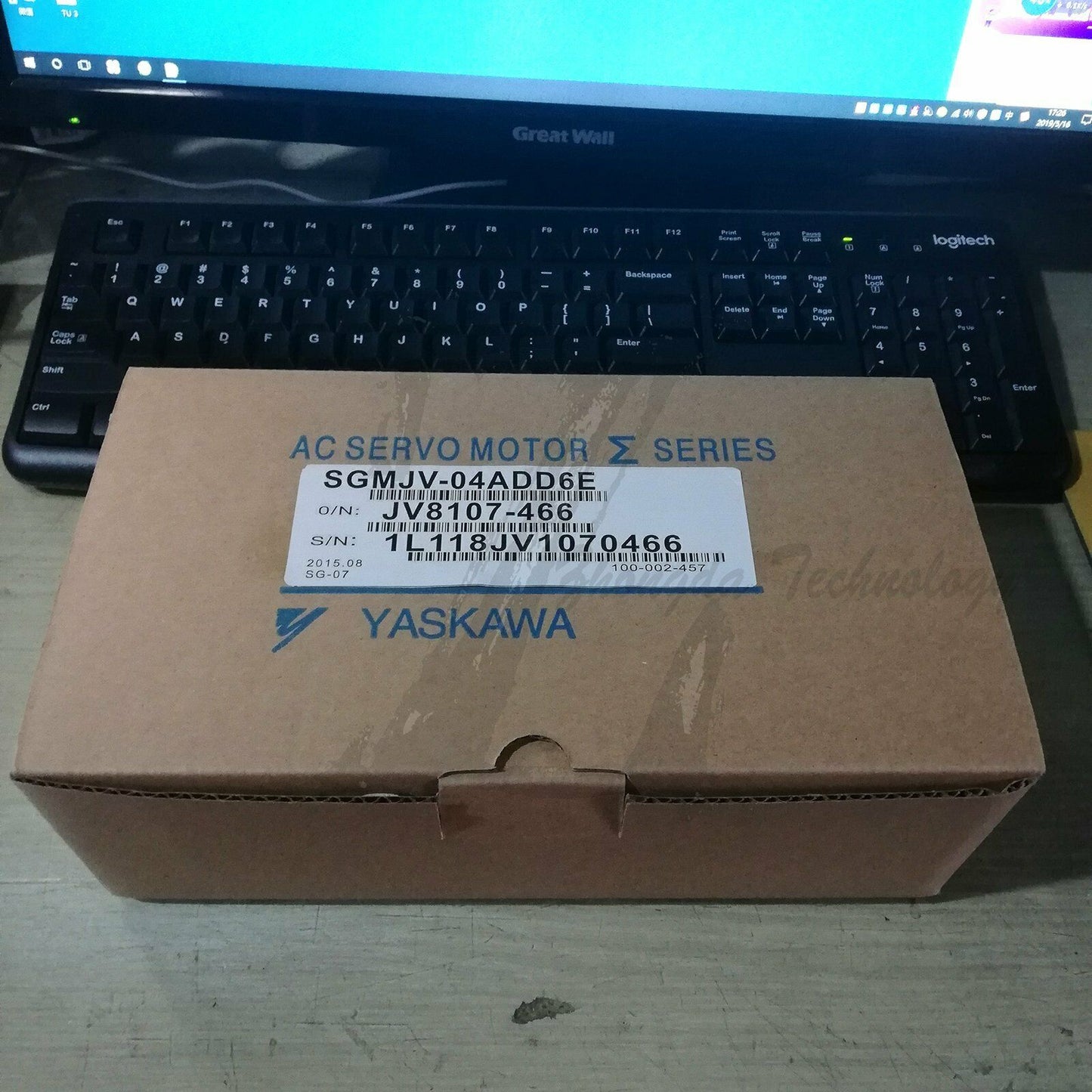 New In Box Yaskawa SGMJV-04ADD6E AC servo motor - YASKAWA