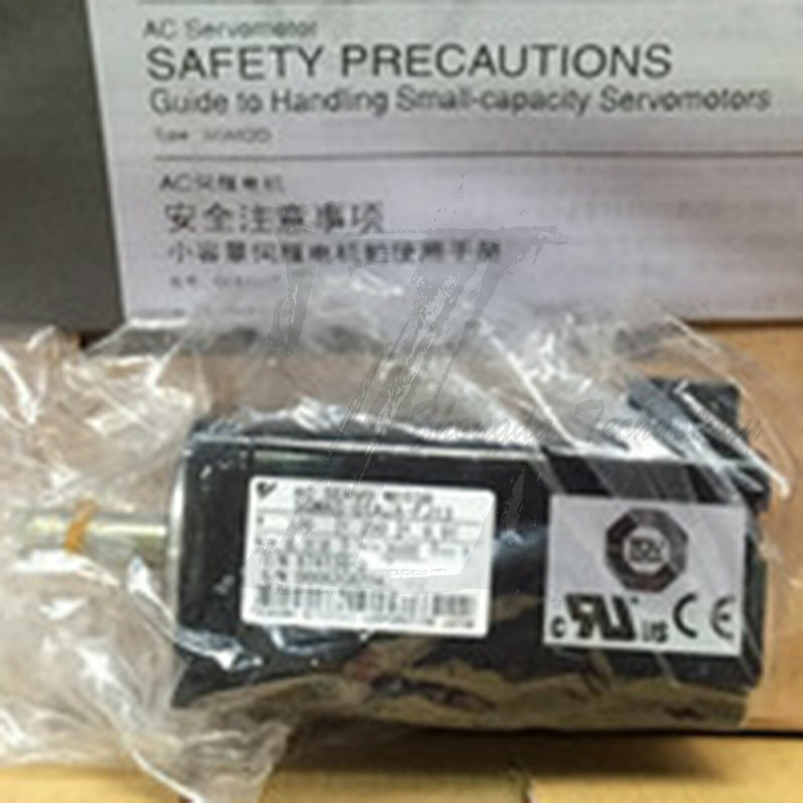 New In Box Yaskawa SGMAS-01A2A-FJ13 SGMAS01A2AFJ13 - YASKAWA