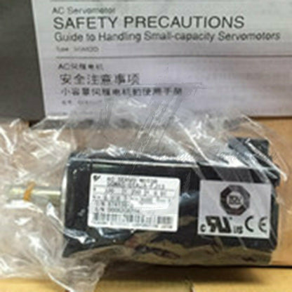 New In Box Yaskawa SGMAS-01A2A-FJ13 SGMAS01A2AFJ13 - YASKAWA
