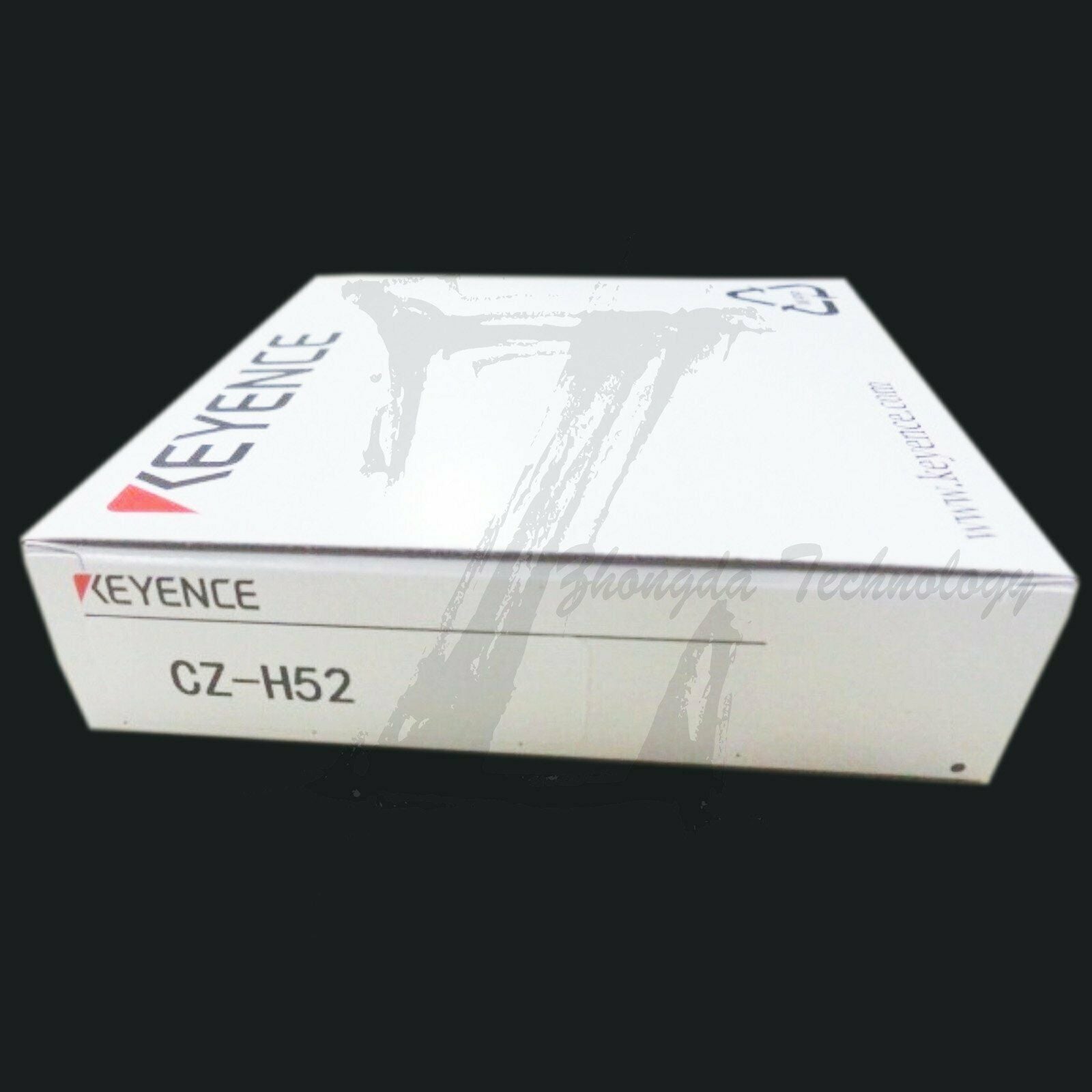 New In Box 1PC Keyence Sensor CZ-H52 CZH52 - KEYENCE
