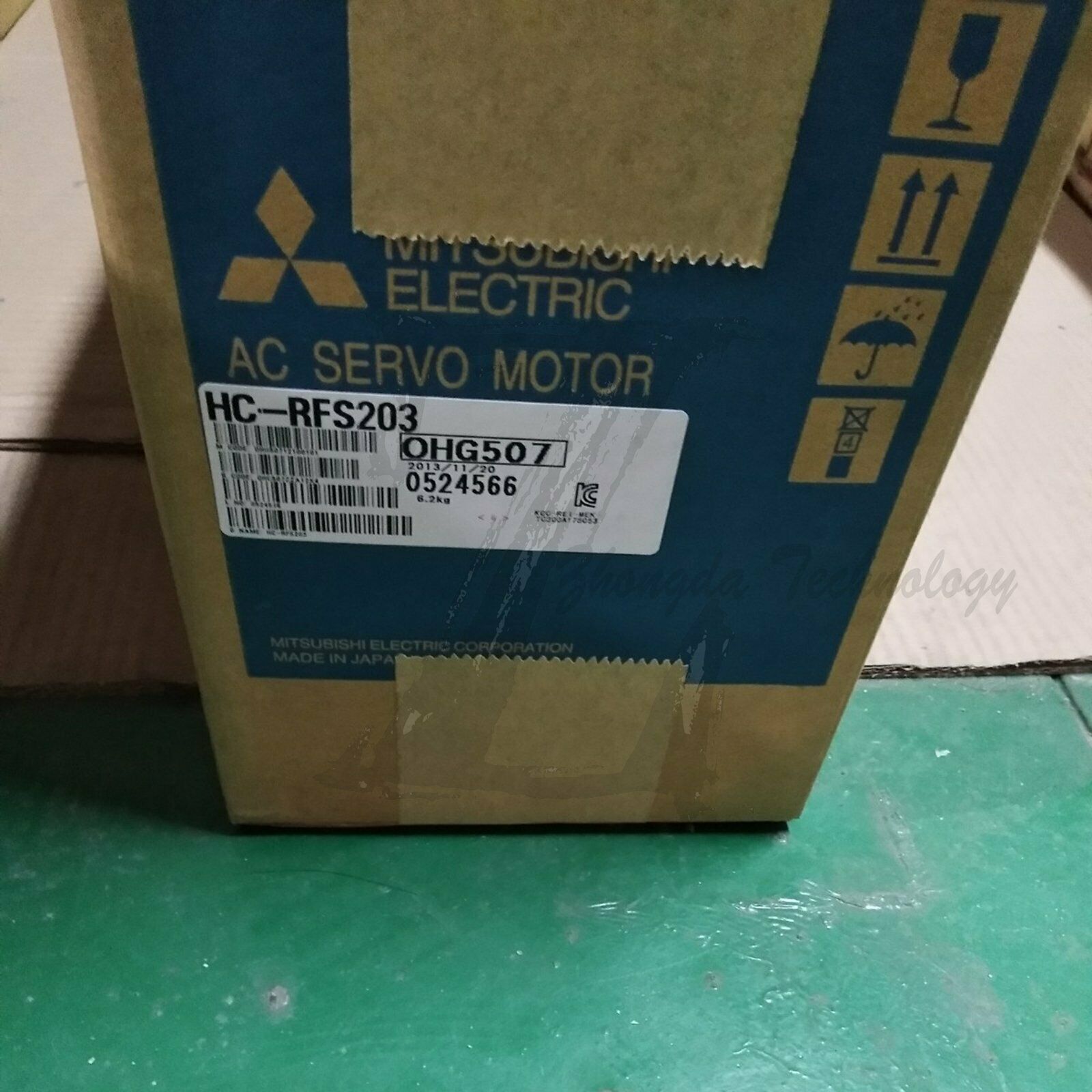 Mitsubishi Servo Motor 2 kW 200 V & 400 V 37 A 4500 rpm 6.37 Nm HC-RFS203 - MITSUBISHI