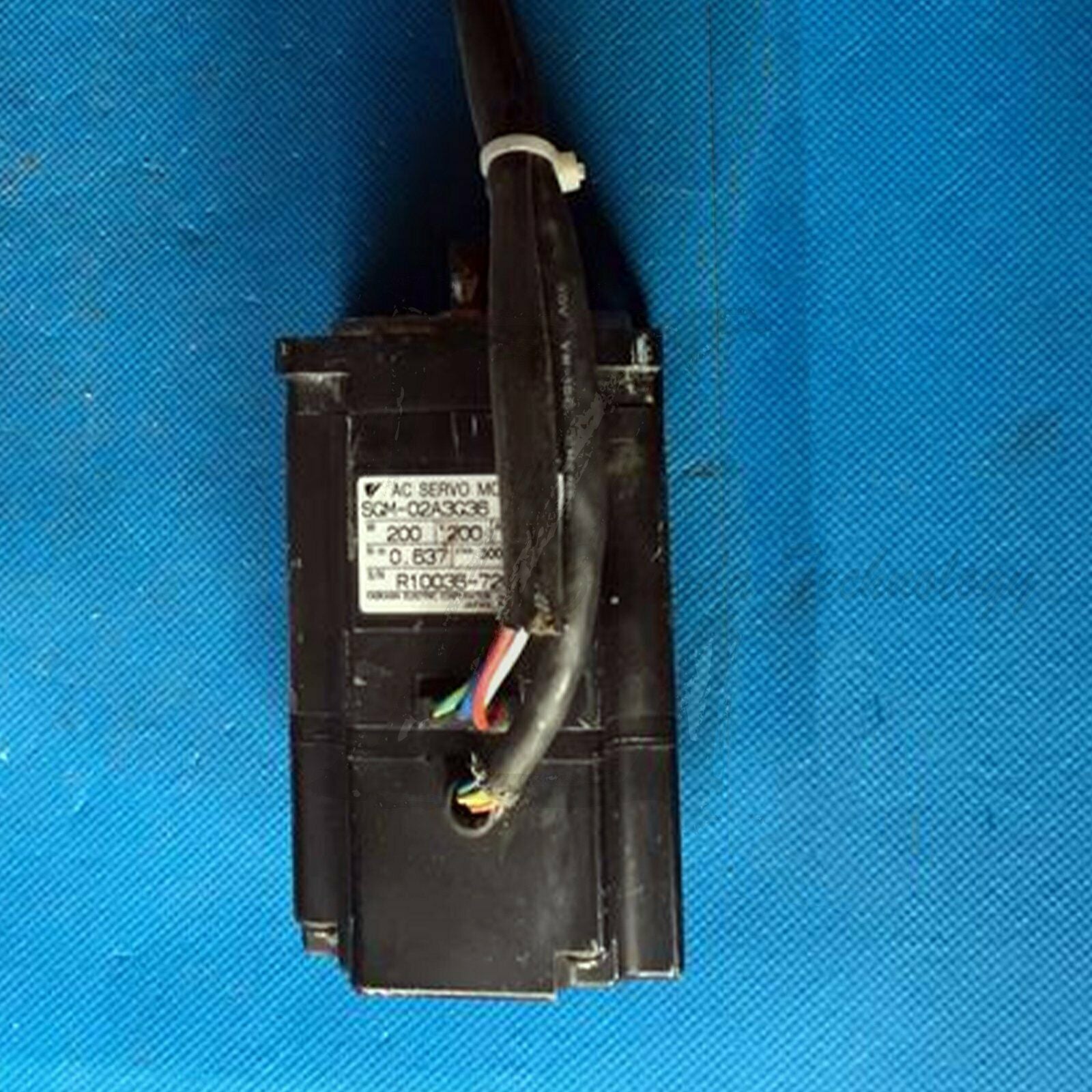 Used Yaskawa servo motor SGM-02A3G36 Tested In Good Condition - YASKAWA