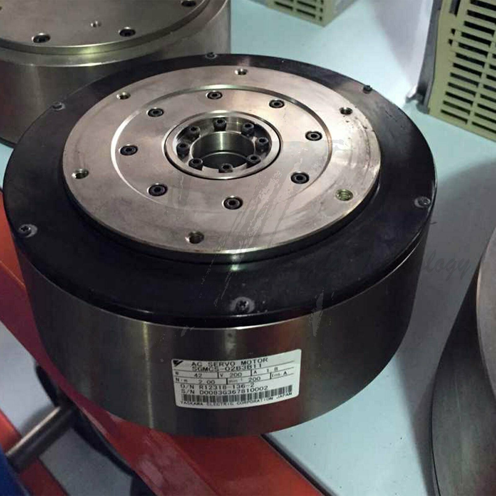 Used Yaskawa AC Servo Motor SGMCS-02B3B11 good test - YASKAWA
