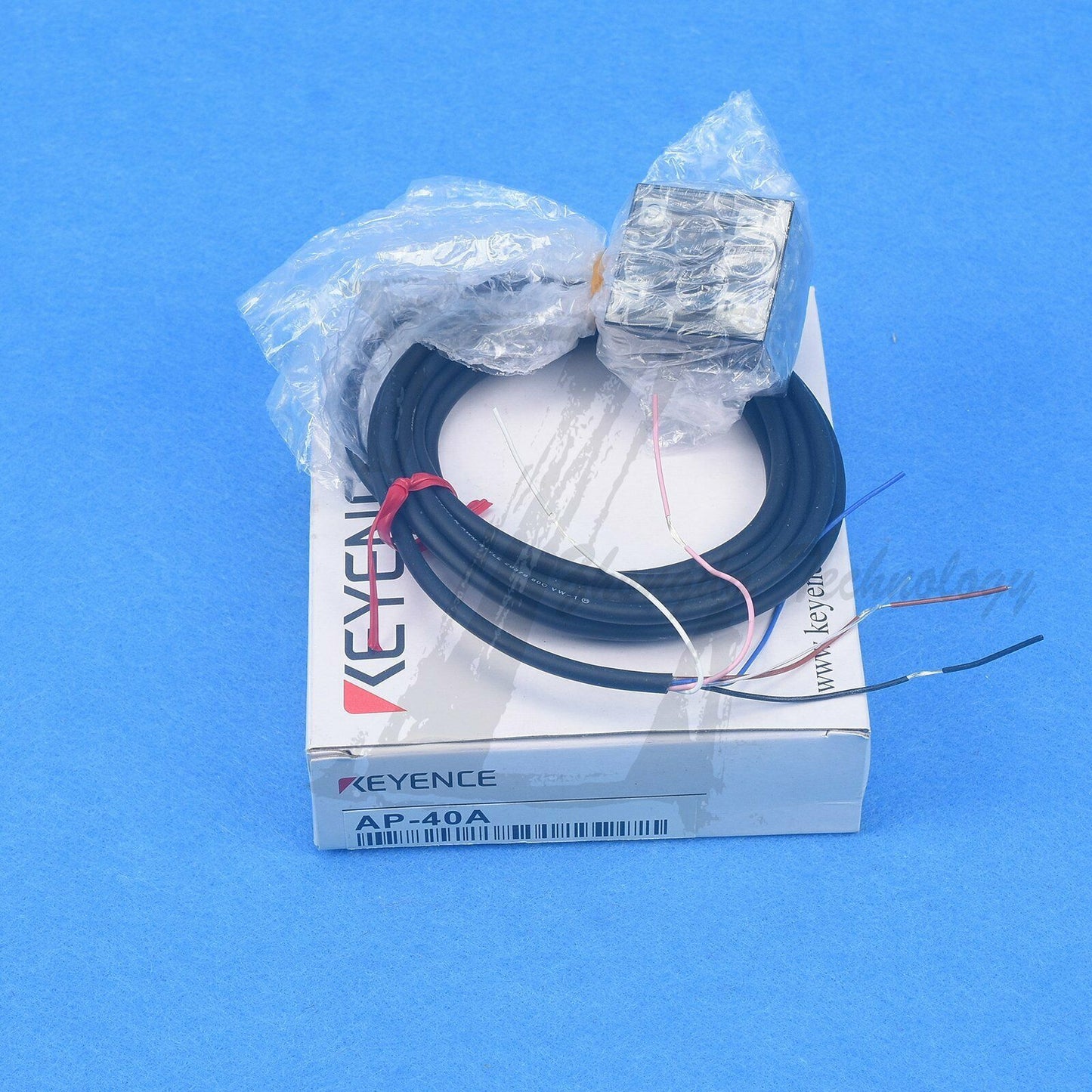NEW IN BOX 1PCS Keyence pressure switch AP-40A AP40A - KEYENCE