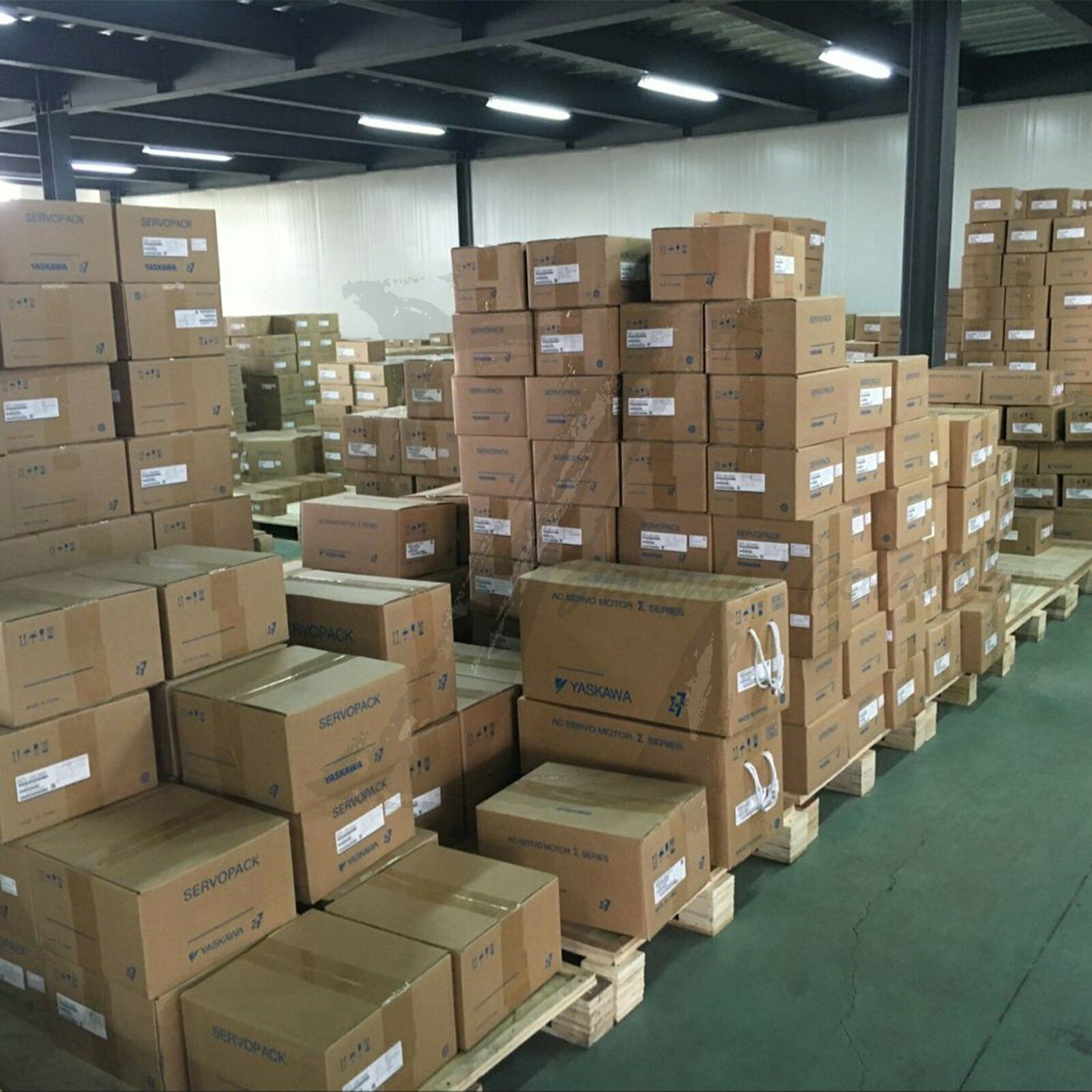 New In Box Yaskawa SGMAH-A5AAAG101H AC servo motor - YASKAWA