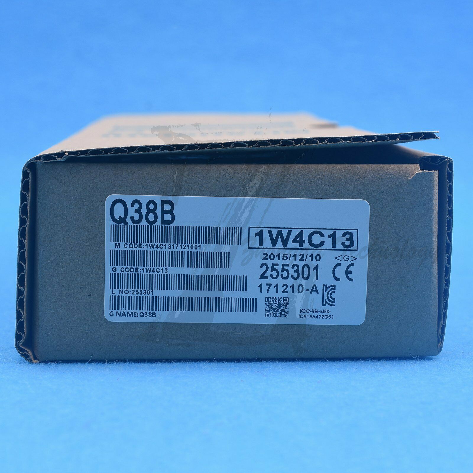 New Mitsubishi Q38B Basic base unit Power module100% authentic - MITSUBISHI