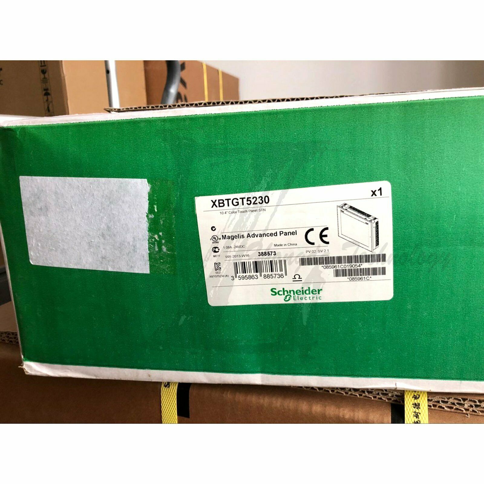 New Schneider Touch Screen XBTGT5230 - SCHNEIDER