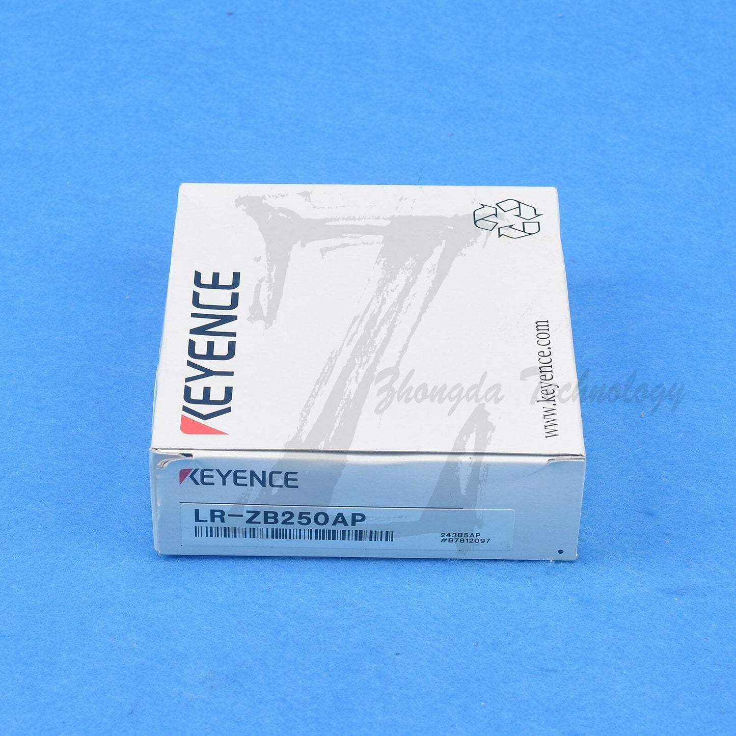 New In Box 1PC LR-ZB250AP KEYENCE CMOS Laser Sensor - KEYENCE