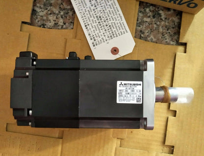 MITSUBISHI HF-KP73B AC SERVO MOTOR - New in Box - MITSUBISHI