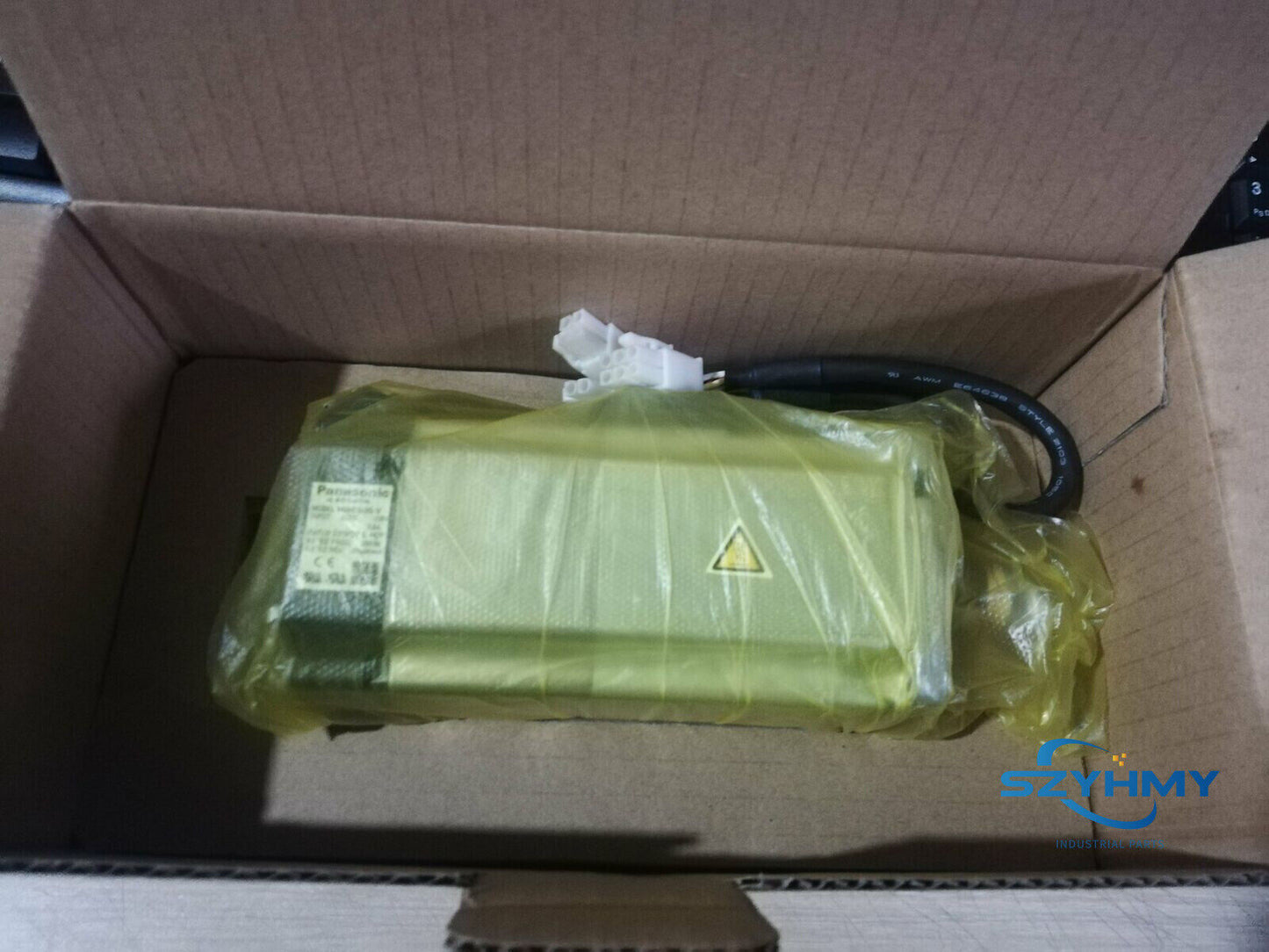Panasonic MSMD042G1V AC Servo Motor - 1PC New in Box - PANASONIC