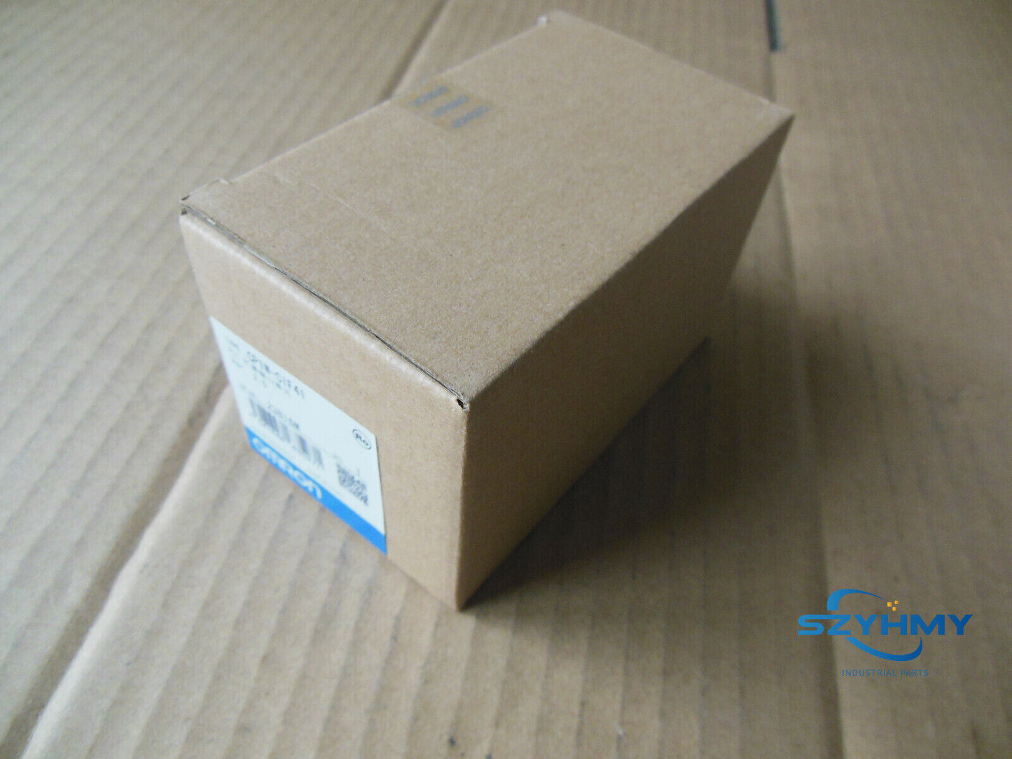 OMRON CP1W-16ER PLC - New In Box, Reliable Performance - OMRON