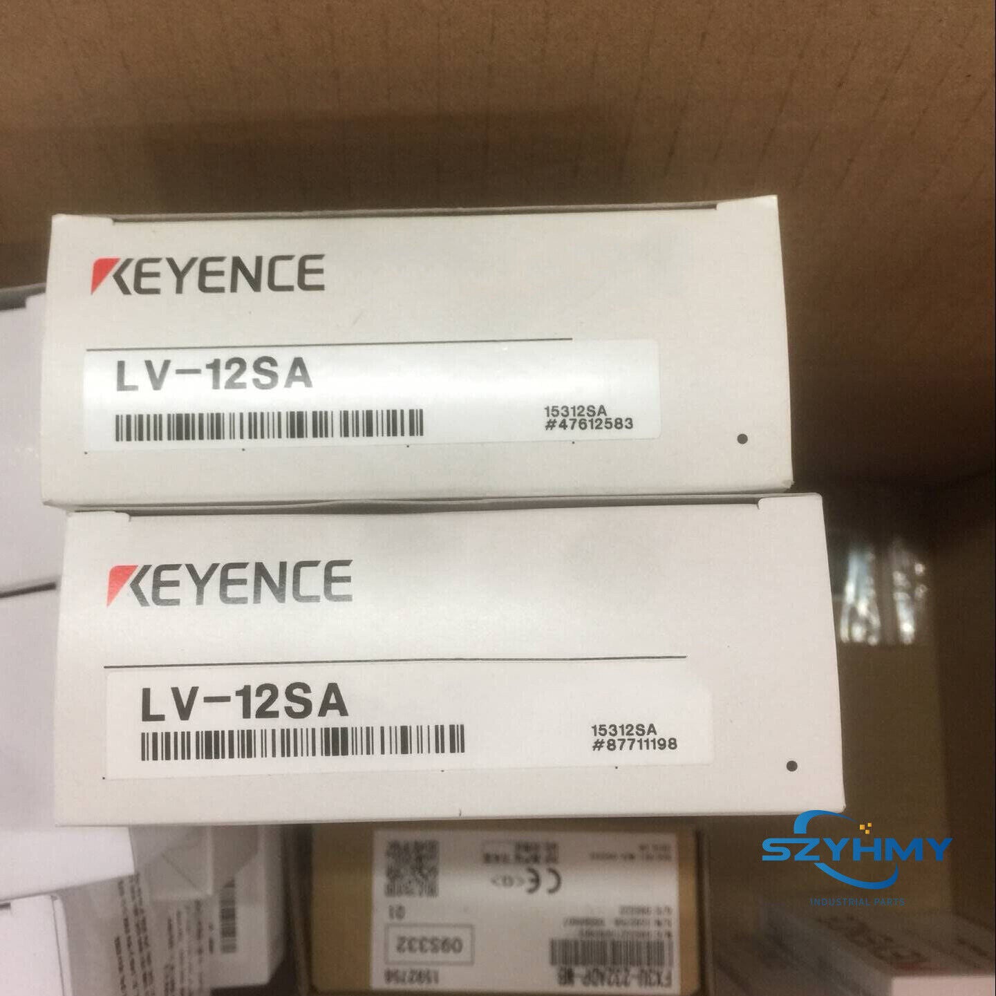 Keyence LV-12SA Proximity Sensor - NPN Type, 1PC - KEYENCE