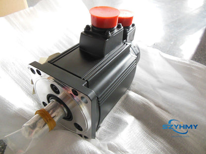 Mitsubishi HC-RFS153K Servo Motor - New In Box - MITSUBISHI