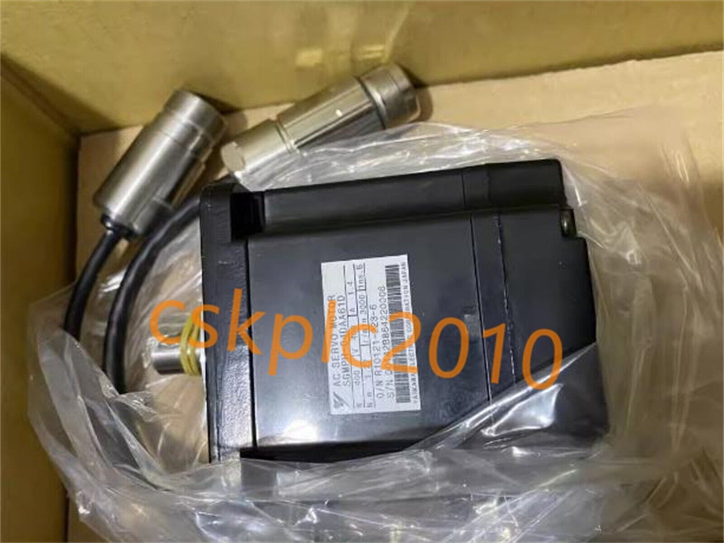 Yaskawa SGMPH-04DAA61D 400W Servo Motor - New in Box - YASKAWA