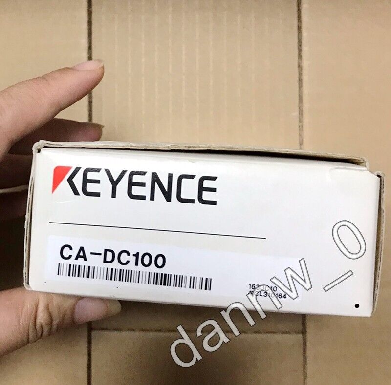 KEYENCE CA-DC100 Light Source Controller - New in Box - KEYENCE