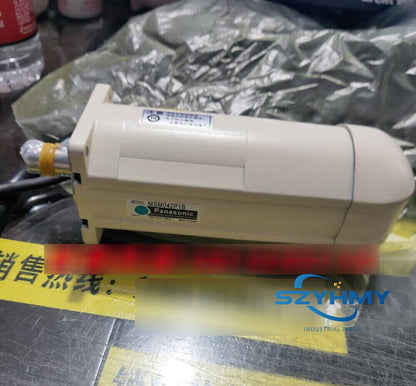 Panasonic MSM042P1B Servo Motor - 1PC New and Sealed - PANASONIC
