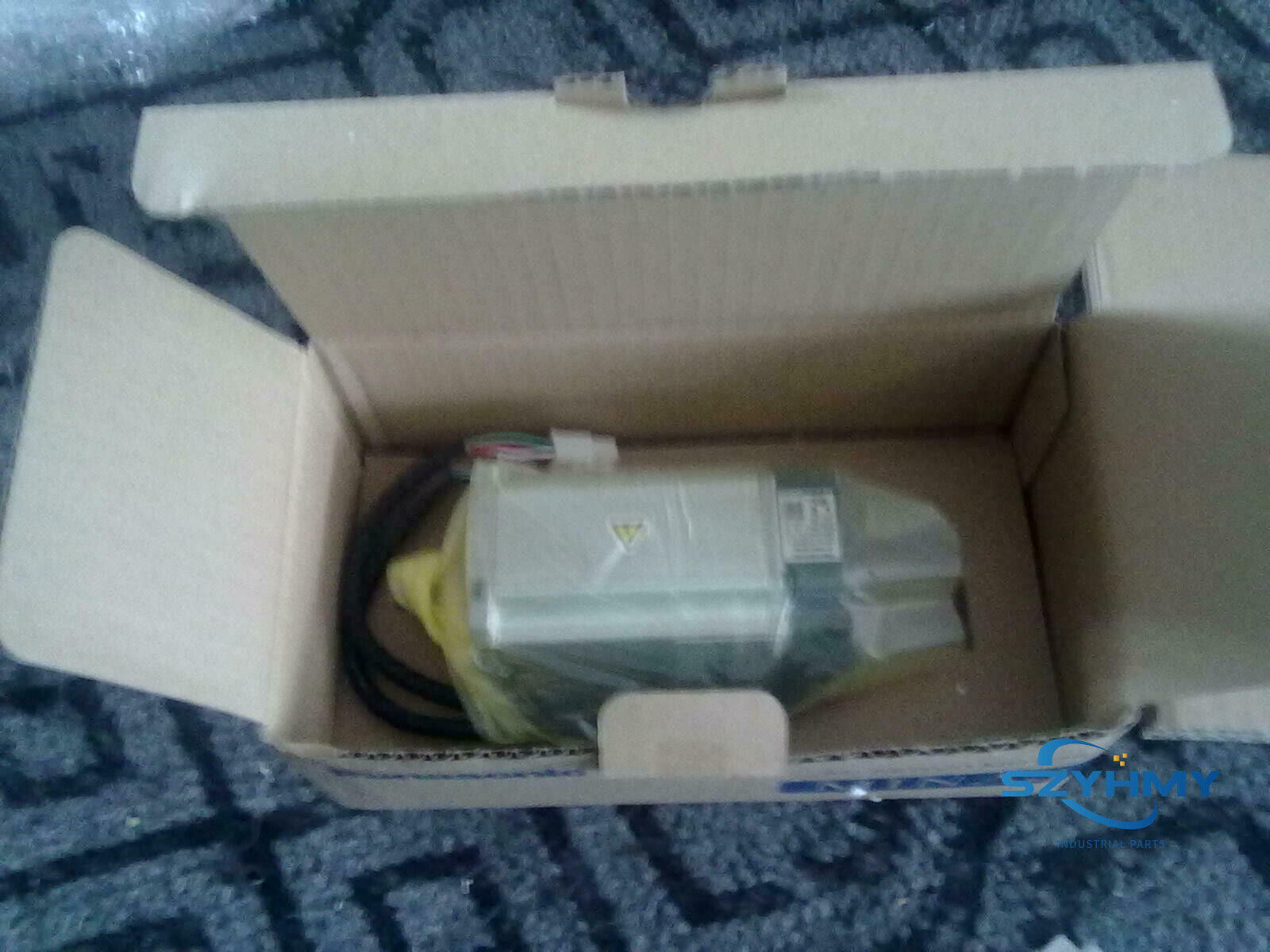 Panasonic MHMD042P1C Servo Motor - Brand New in Box - PANASONIC