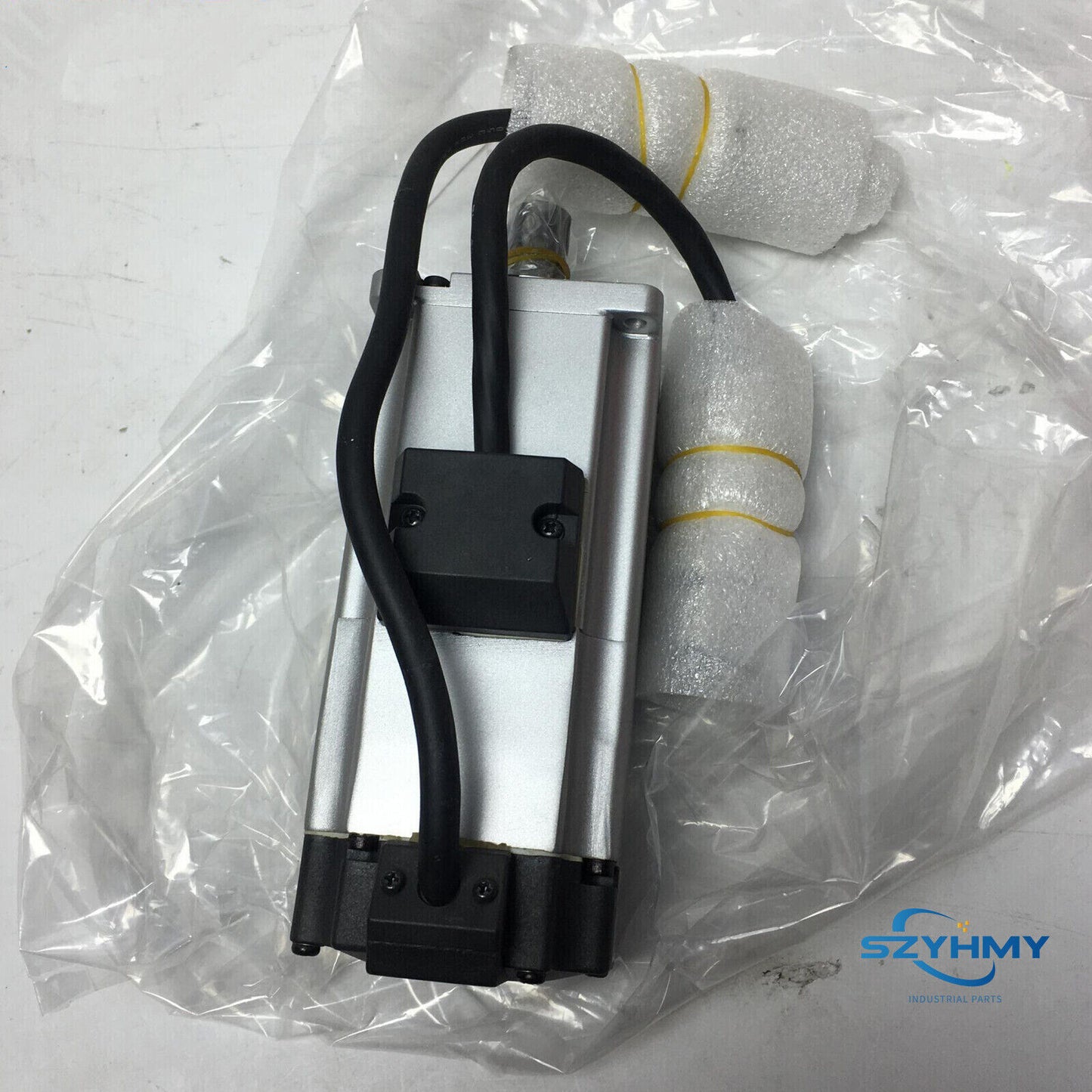 1PC New Omron R88M-G40030H-BS2-D Servo Motor In Box - OMRON