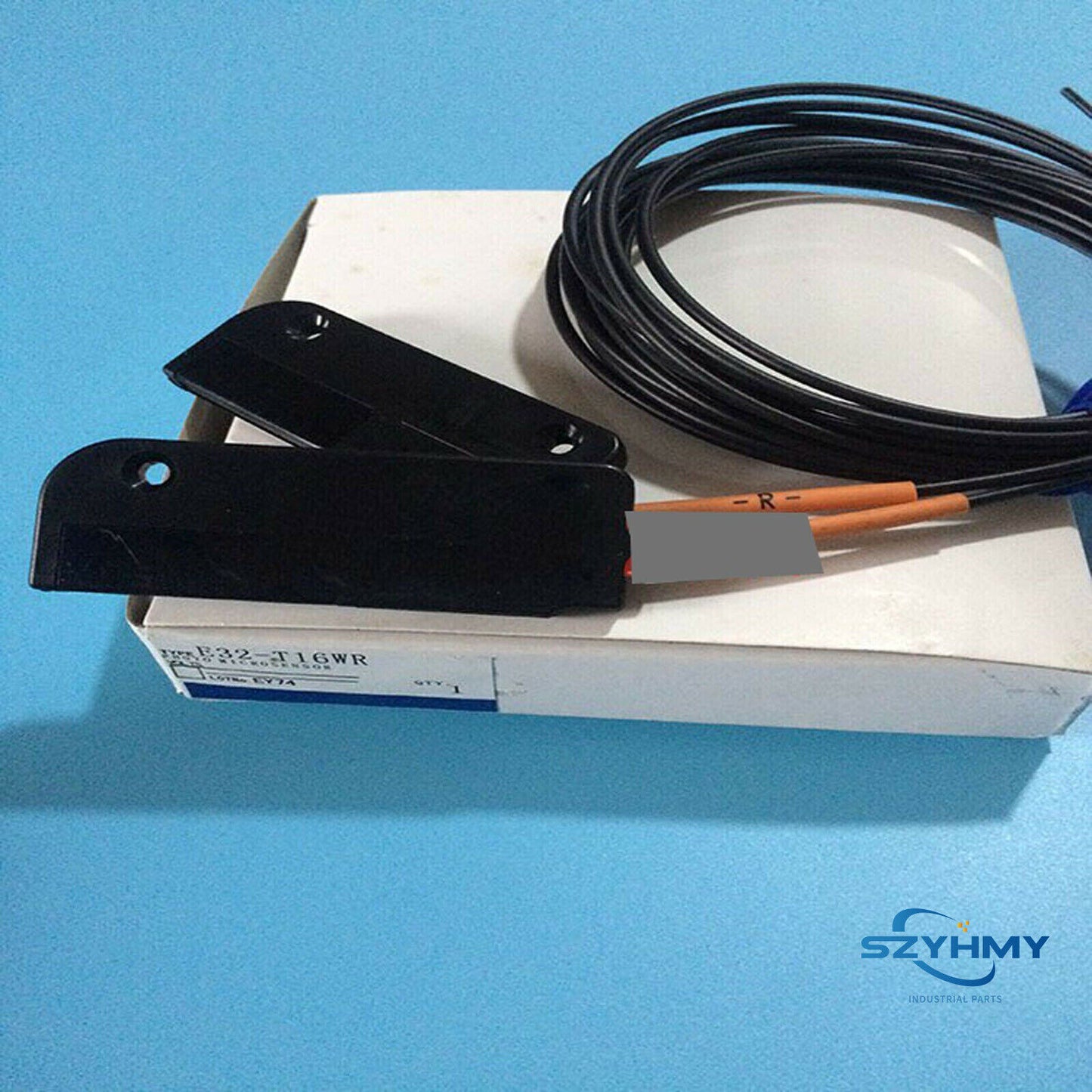 Omron E32-T16WR Fiber Optic Sensor - 1PC In Box - OMRON