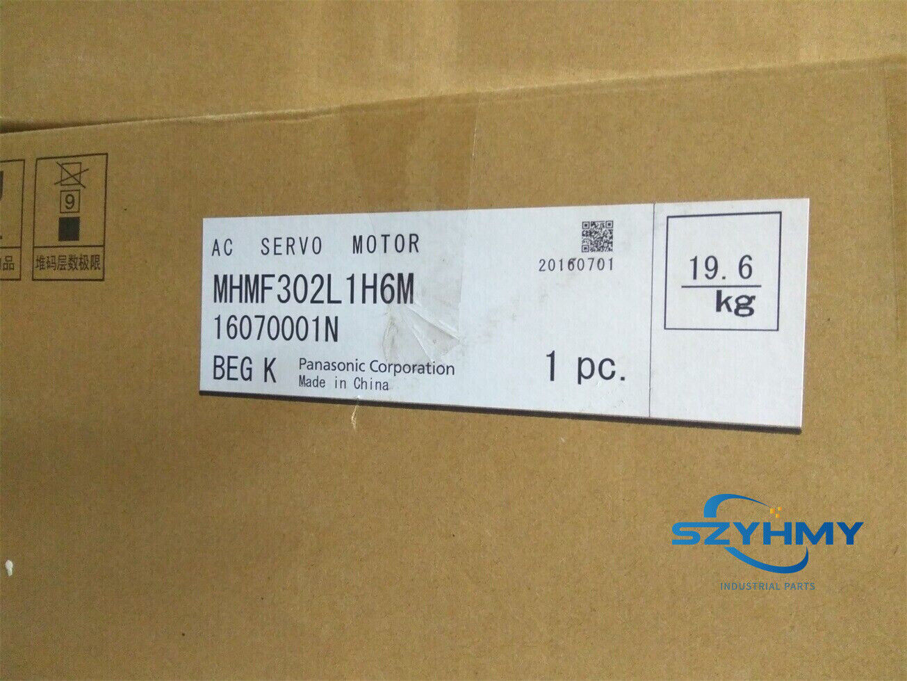 Panasonic MHMF302L1H6M Servo Motor - 1PC New in Box - PANASONIC
