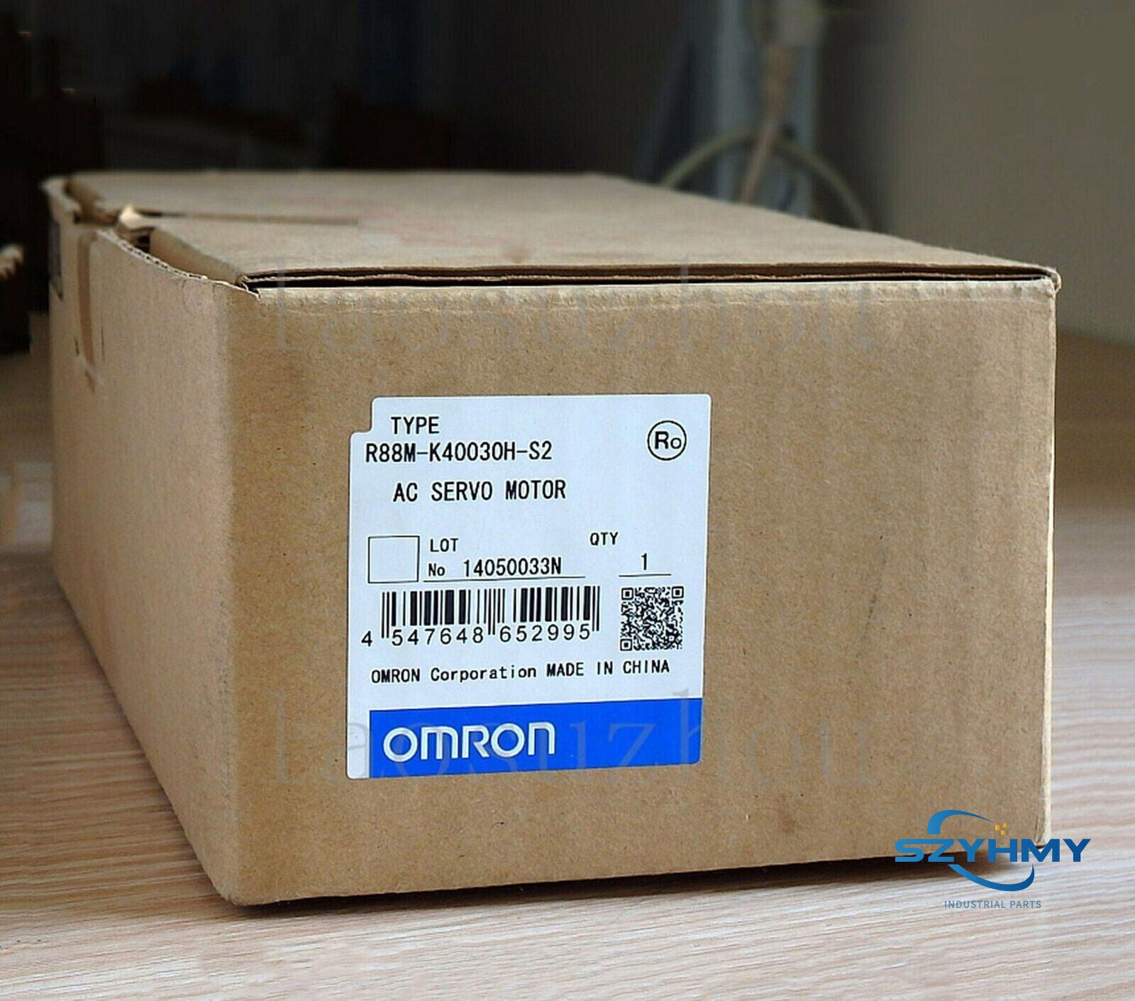 Omron R88M-K40030H-S2 Servo Motor - New In Box - OMRON