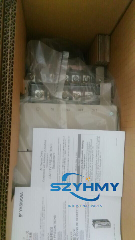 YASKAWA SGDV-550A01A Servo Drive - New In Box - YASKAWA