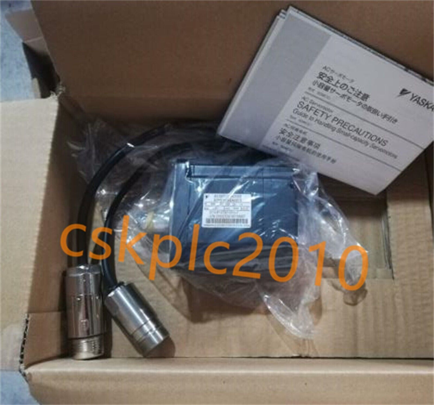 Yaskawa SGMPH-04DAA61D 400W Servo Motor - New in Box - YASKAWA