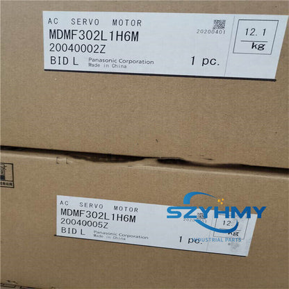 Panasonic MDMF302L1H6M Servo Motor - New in Box - PANASONIC