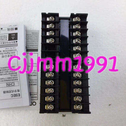 Omron E5EC-RX2ASM-800 Temperature Controller 100-240VAC - OMRON