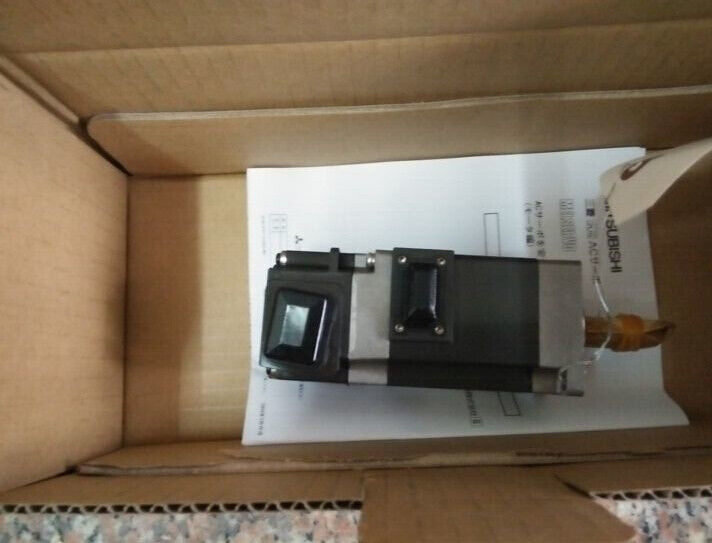 Mitsubishi HF-KN13 Servo Motor - New In Box - 1PC - MITSUBISHI