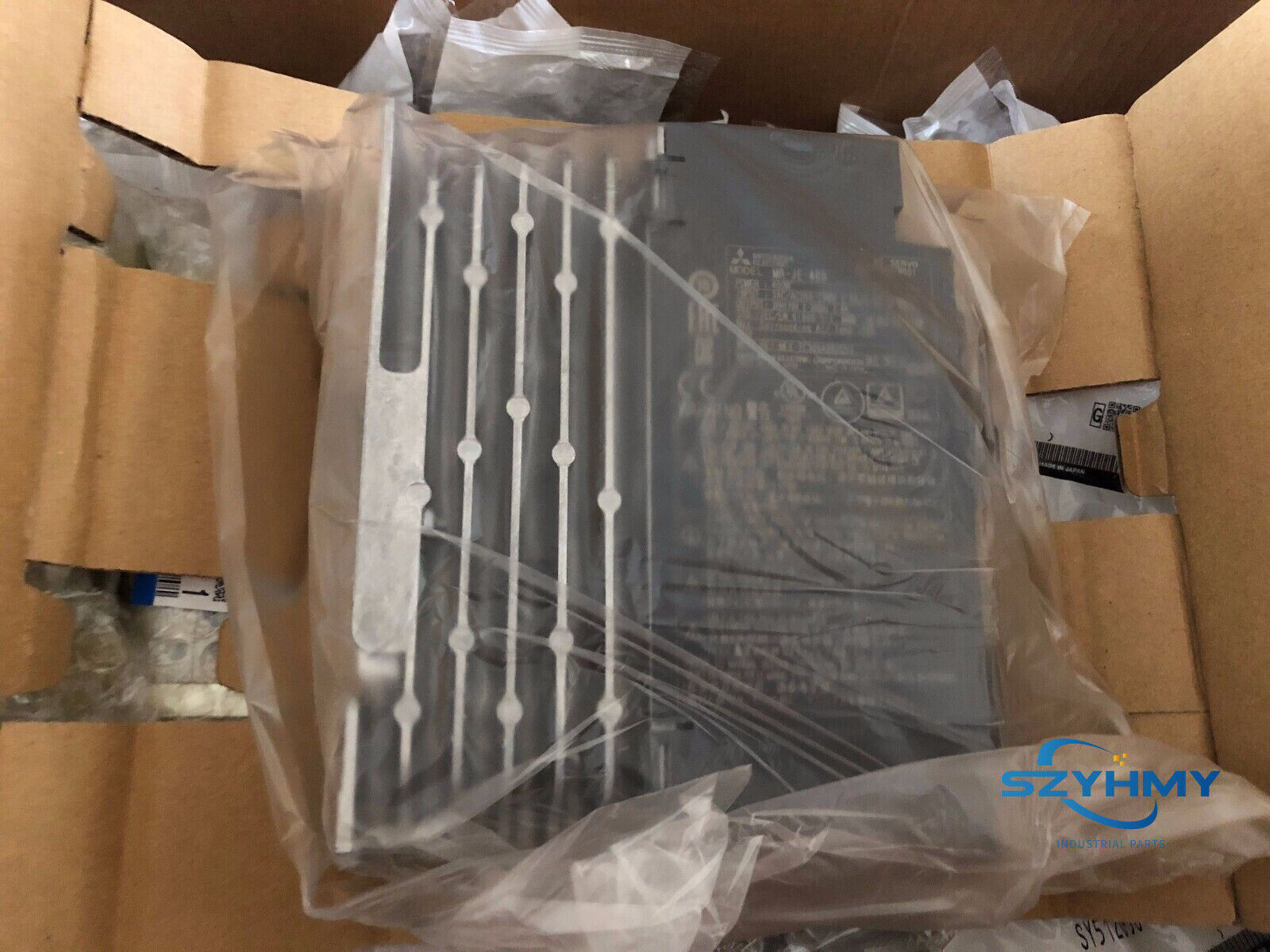 Mitsubishi MR-JE-40B Servo Drive New In Box - MITSUBISHI